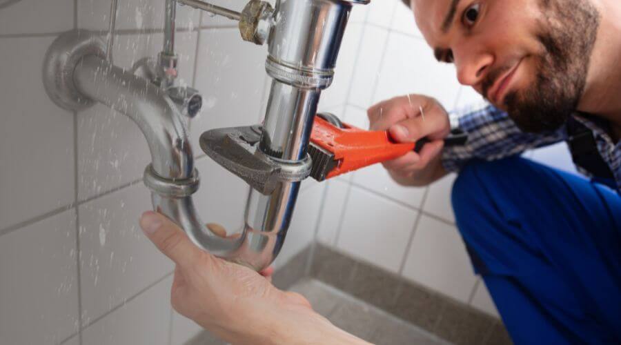 Expert burst pipe repair services in Goodland, KS
